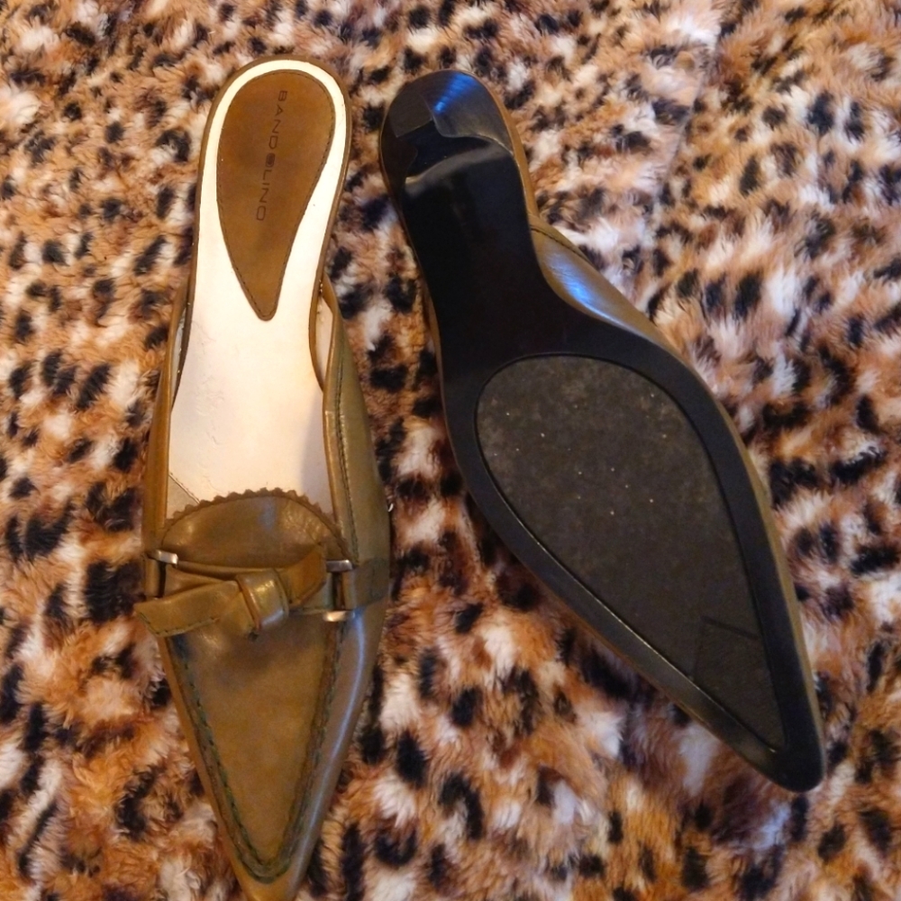 Women's shoes